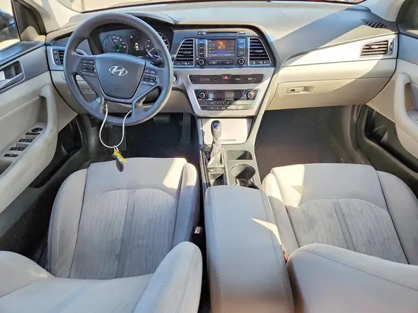 KMHE24L12GA041709 2016 HYUNDAI SONATA - Image 8