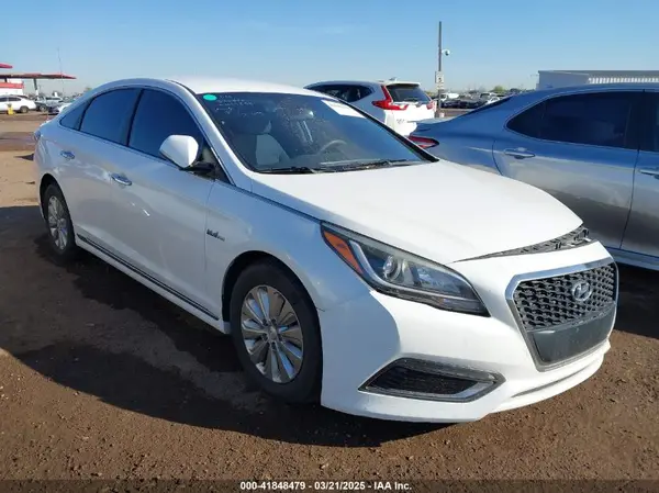 KMHE24L12GA041953 2016 HYUNDAI SONATA - Image 1