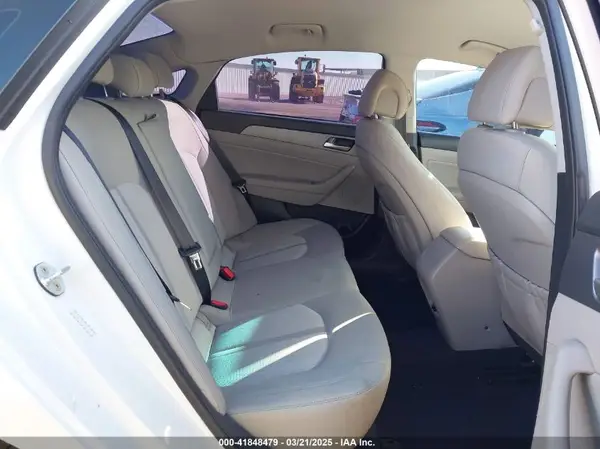 KMHE24L12GA041953 2016 HYUNDAI SONATA - Image 8