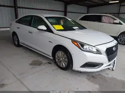 KMHE24L12HA044174 2017 HYUNDAI SONATA