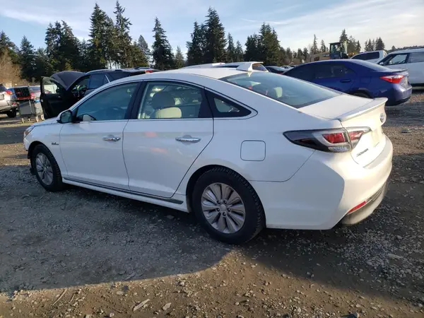 KMHE24L12HA044448 2017 HYUNDAI SONATA - Image 2