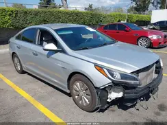 KMHE24L12HA054011 2017 HYUNDAI SONATA