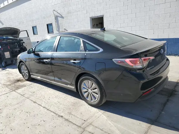 KMHE24L12HA055434 2017 HYUNDAI SONATA - Image 2