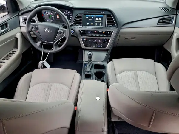 KMHE24L12HA059290 2017 HYUNDAI SONATA - Image 8