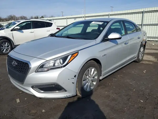 KMHE24L13GA012493 2016 HYUNDAI SONATA - Image 1