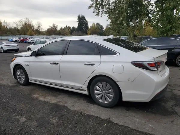 KMHE24L13GA013448 2016 HYUNDAI SONATA - Image 2
