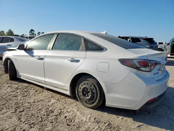 KMHE24L13GA014289 2016 HYUNDAI SONATA - Image 2