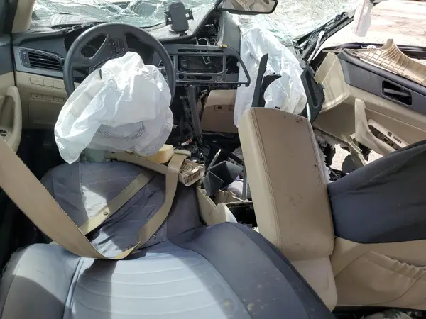 KMHE24L13GA015278 2016 HYUNDAI SONATA - Image 8
