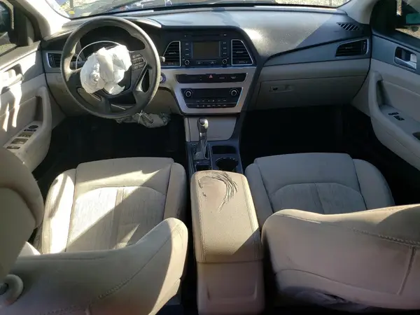 KMHE24L13GA024935 2016 HYUNDAI SONATA - Image 8