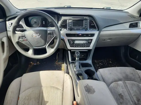 KMHE24L13GA038575 2016 HYUNDAI SONATA - Image 8