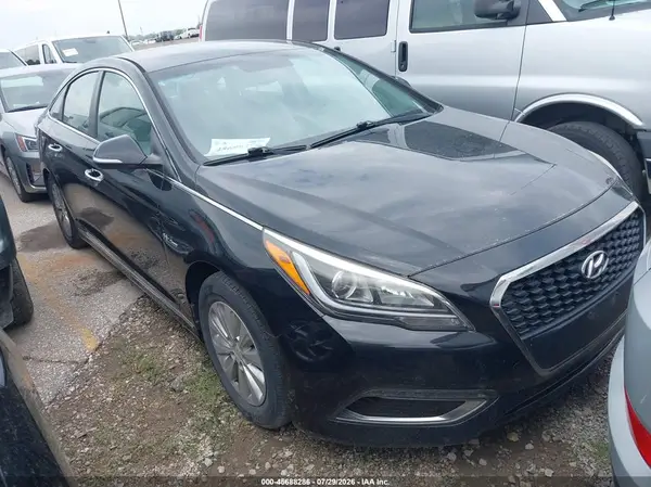 KMHE24L13GA038785 2016 HYUNDAI SONATA - Image 1
