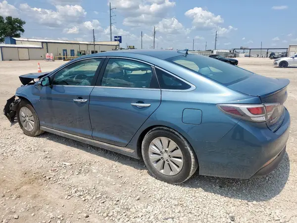 KMHE24L13GA040536 2016 HYUNDAI SONATA - Image 2