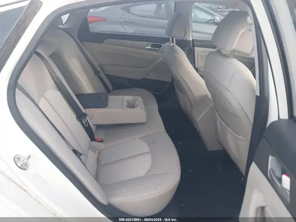 KMHE24L13GA041511 2016 HYUNDAI SONATA - Image 8