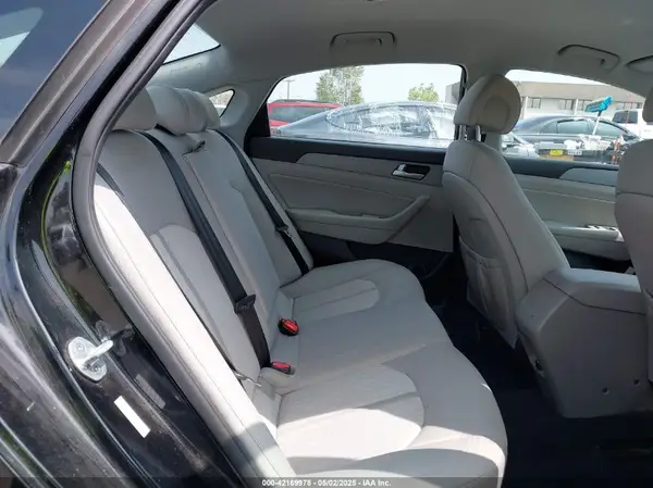 KMHE24L13HA046824 2017 HYUNDAI SONATA - Image 8