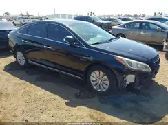 KMHE24L13HA050226 2017 HYUNDAI SONATA