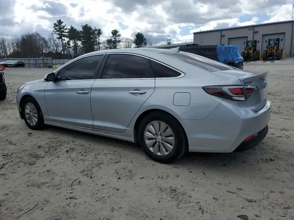 KMHE24L13HA055376 2017 HYUNDAI SONATA - Image 2