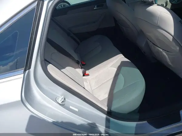 KMHE24L13HA056124 2017 HYUNDAI SONATA - Image 8