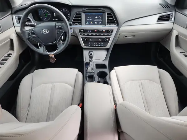 KMHE24L13HA058326 2017 HYUNDAI SONATA - Image 8