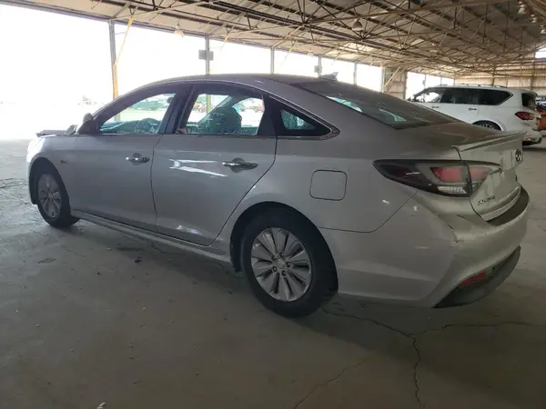 KMHE24L14GA014446 2016 HYUNDAI SONATA - Image 2