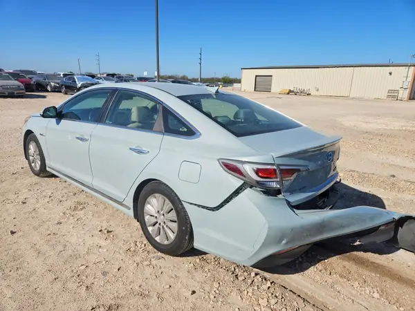 KMHE24L14GA015614 2016 HYUNDAI SONATA - Image 2