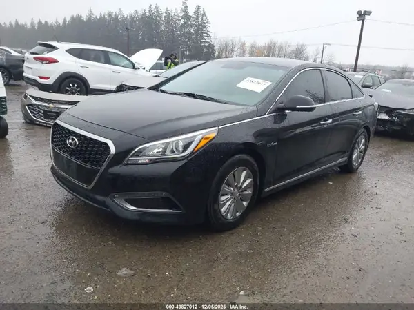KMHE24L14GA036382 2016 HYUNDAI SONATA - Image 2