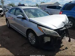 KMHE24L14GA036883 2016 HYUNDAI SONATA