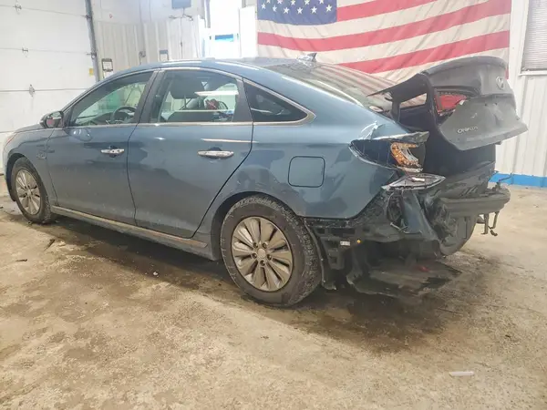 KMHE24L14GA036981 2016 HYUNDAI SONATA - Image 2