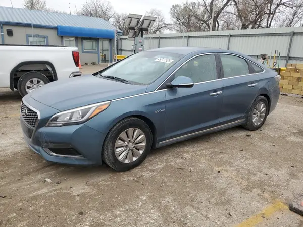 KMHE24L14GA039508 2016 HYUNDAI SONATA - Image 1