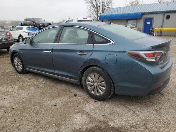 KMHE24L14GA039508 2016 HYUNDAI SONATA - Image 2