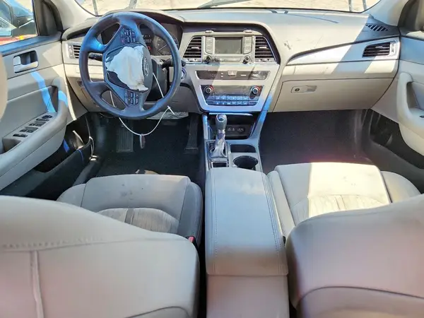 KMHE24L14GA039556 2016 HYUNDAI SONATA - Image 8
