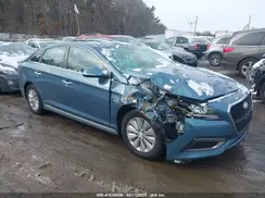 KMHE24L14GA041811 2016 HYUNDAI SONATA
