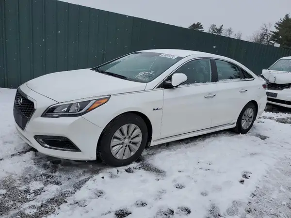 KMHE24L14GA041887 2016 HYUNDAI SONATA - Image 1