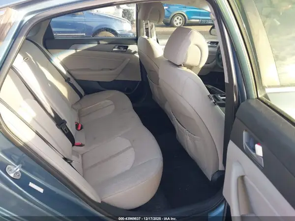KMHE24L14GA042070 2016 HYUNDAI SONATA - Image 8