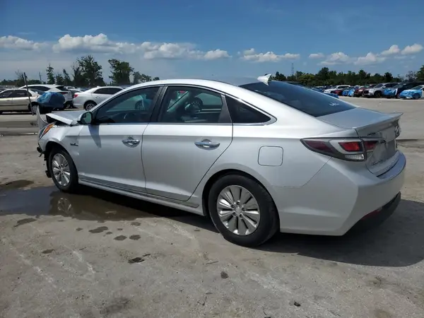 KMHE24L14HA043561 2017 HYUNDAI SONATA - Image 2