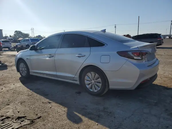 KMHE24L14HA044256 2017 HYUNDAI SONATA - Image 2