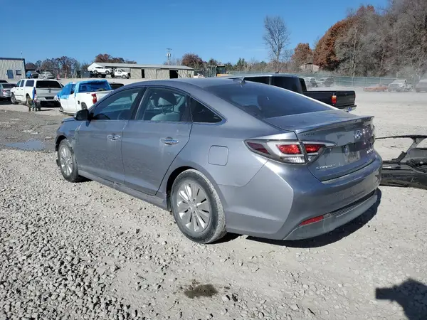 KMHE24L14HA046895 2017 HYUNDAI SONATA - Image 2
