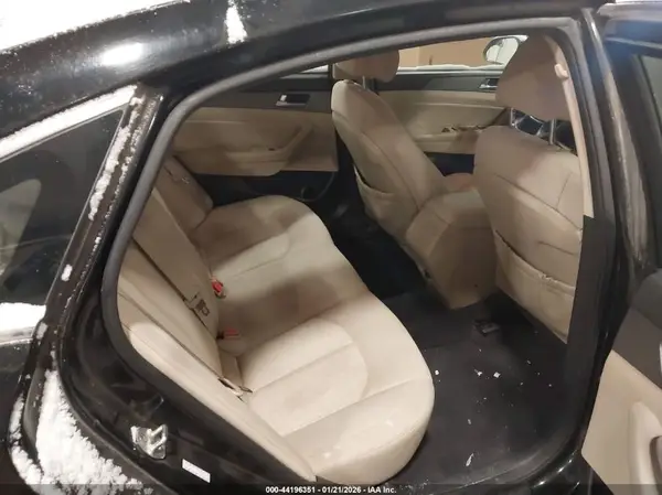 KMHE24L14HA050283 2017 HYUNDAI SONATA - Image 8