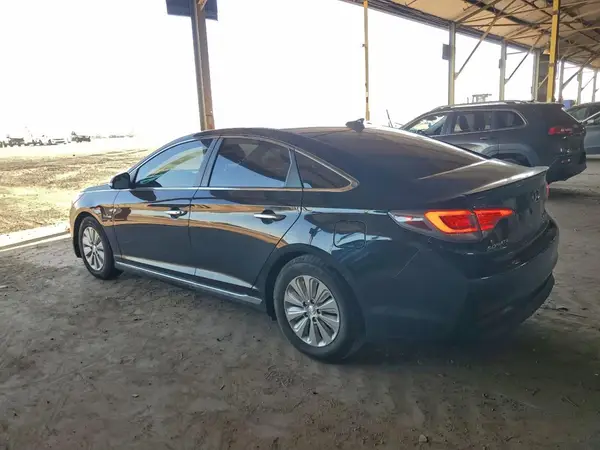 KMHE24L14HA051501 2017 HYUNDAI SONATA - Image 2