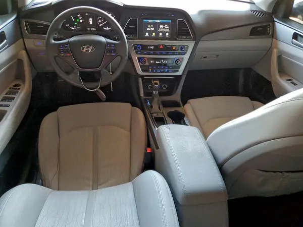 KMHE24L14HA051501 2017 HYUNDAI SONATA - Image 8