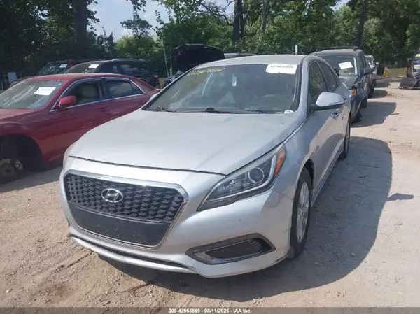 KMHE24L14HA056908 2017 HYUNDAI SONATA - Image 2