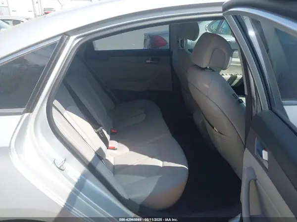 KMHE24L14HA056908 2017 HYUNDAI SONATA - Image 8