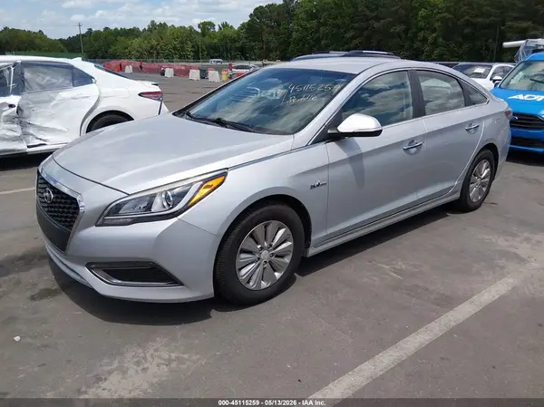 KMHE24L14HA059145 2017 HYUNDAI SONATA - Image 2