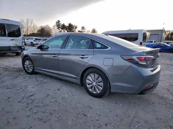 KMHE24L14HA059629 2017 HYUNDAI SONATA - Image 2