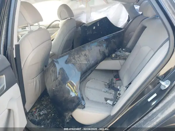 KMHE24L15GA014102 2016 HYUNDAI SONATA - Image 8