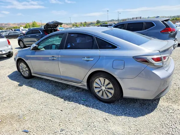 KMHE24L15GA014214 2016 HYUNDAI SONATA - Image 2