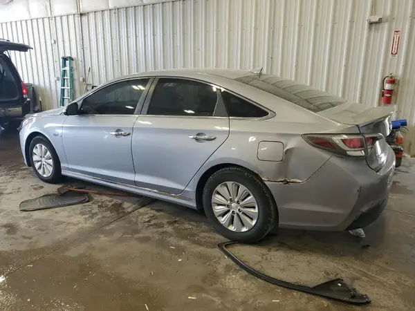 KMHE24L15GA016545 2016 HYUNDAI SONATA - Image 2