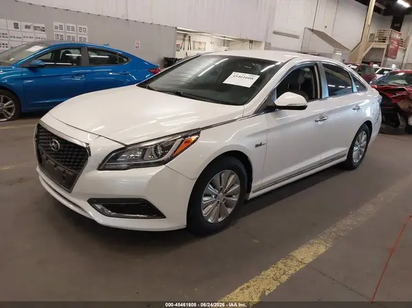 KMHE24L15GA023379 2016 HYUNDAI SONATA - Image 2