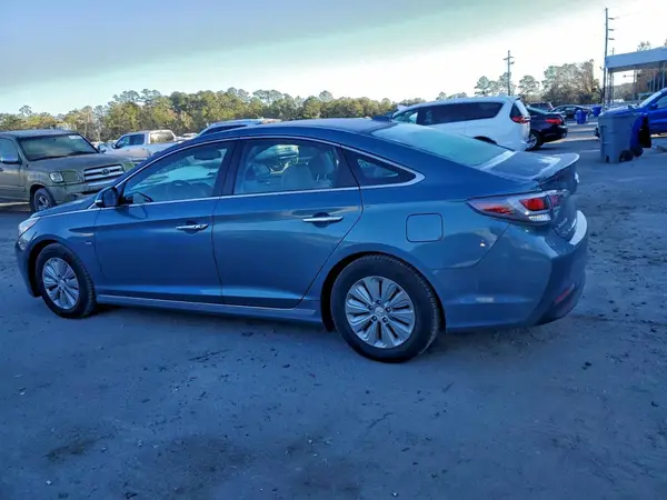 KMHE24L15GA027075 2016 HYUNDAI SONATA - Image 2