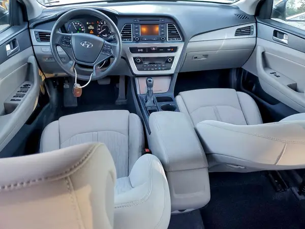 KMHE24L15GA027075 2016 HYUNDAI SONATA - Image 8