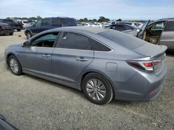KMHE24L15GA028906 2016 HYUNDAI SONATA - Image 2